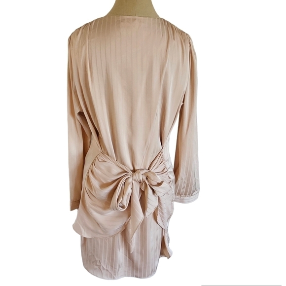 Leyden Ivory V-Neck Long-Sleeve Tie-Waist Dress Size L large - Picture 3 of 4